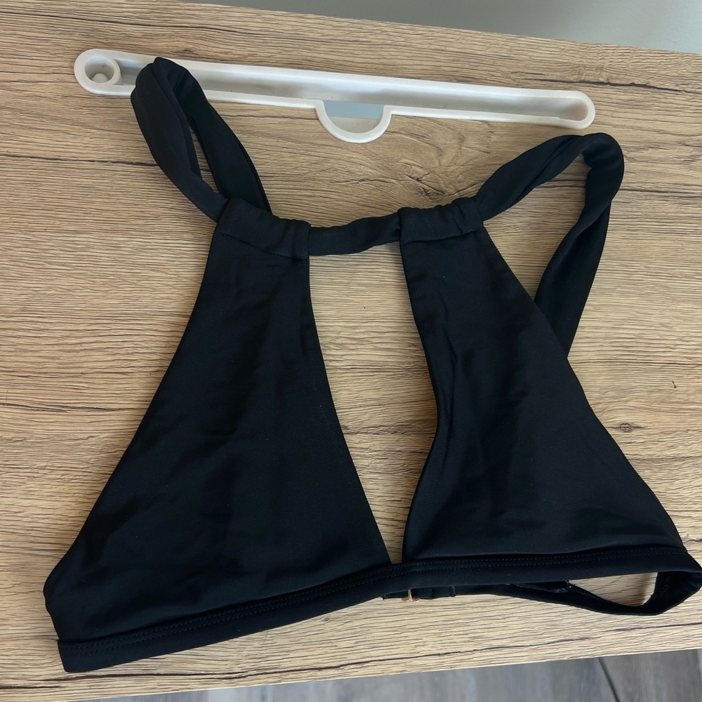 Kendall & Kylie Black Bikini Top XS